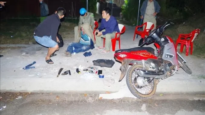 Bất ngờ về danh tính kẻ mang súng, đột nhập vào nhà Phó Chủ tịch HĐND tỉnh Bình Phước Bất ngờ về danh tính kẻ mang súng, đột nhập vào nhà Phó Chủ tịch HĐND tỉnh Bình Phước