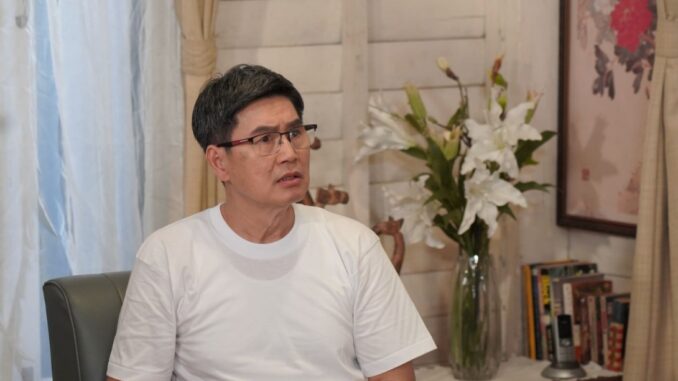 Bố chồng sợ bị đãng trí nên muốn chia cho các con mỗi người 5 cây vàng, nghe xong mà tôi bức xúc mời ông sang nhà anh cả sống Bố chồng sợ bị đãng trí nên muốn chia cho các con mỗi người 5 cây vàng, nghe xong mà tôi bức xúc mời ông sang nhà anh cả sống