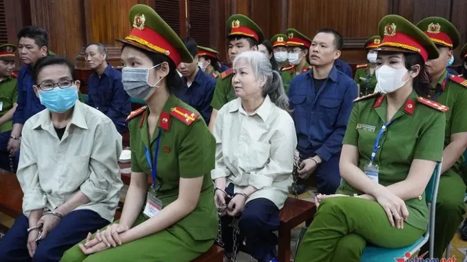 Một bị cáo trong đường dây ma túy Oanh ‘Hà’ tử vong ngay sau khi tòa tuyên án Một bị cáo trong đường dây ma túy Oanh ‘Hà’ tử vong ngay sau khi tòa tuyên án