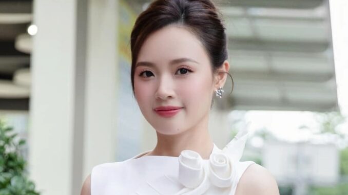 Cả showbiz tiếc nuối chia buồn với diễn viên Midu: M:ất hết thật rồi Cả showbiz tiếc nuối chia buồn với diễn viên Midu: M:ất hết thật rồi