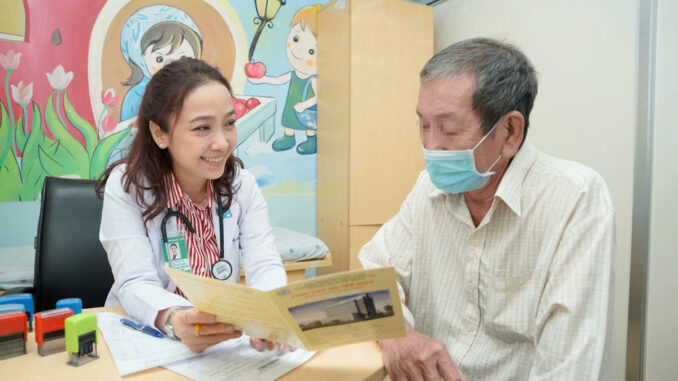 Hà Nội ghi nhận hàng loạt ca cúm nặng: Giờ tiêm vắc xin thì bao lâu có tác dụng? Hà Nội ghi nhận hàng loạt ca cúm nặng: Giờ tiêm vắc xin thì bao lâu có tác dụng?