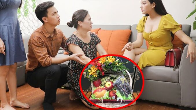 Chê quà thông gia ‘quê với nát’, mẹ chồng thẳng tay vứt sọt rác, con dâu đang ngậm ngùi thì sự cố chẳng ngờ xảy đến làm mẹ chồng phải ‘xuống nước’ Chê quà thông gia ‘quê với nát’, mẹ chồng thẳng tay vứt sọt rác, con dâu đang ngậm ngùi thì sự cố chẳng ngờ xảy đến làm mẹ chồng phải ‘xuống nước’