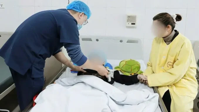Nhiều trẻ nhỏ ở Hà Nội co giật, viêm não vì cúm Nhiều trẻ nhỏ ở Hà Nội co giật, viêm não vì cúm