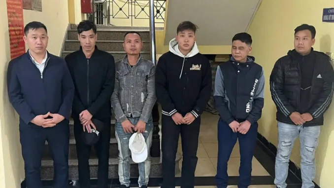 HÀ NỘI: CON TRAI B:Ồ BỊCH, BỐ VÀ CON GÁI BỎ 200 TRIỆU TH:UÊ NG:ƯỜI TẨM QUẤT + T:Ạ:T A:X:I:T "BABY THREE" HÀ NỘI: CON TRAI B:Ồ BỊCH, BỐ VÀ CON GÁI BỎ 200 TRIỆU TH:UÊ NG:ƯỜI TẨM QUẤT + T:Ạ:T A:X:I:T "BABY THREE"
