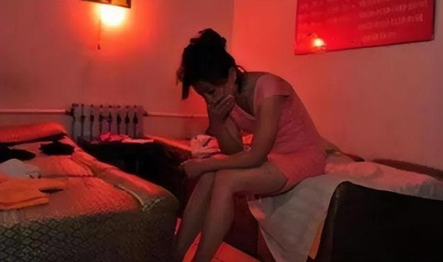 Cụ ông hơn 70 tuổi tử vong ‘bất thường’ tại cơ sở mại dâm trá hình: Hiện trường tìm thấy 1 thứ làm sáng tỏ vụ án Cụ ông hơn 70 tuổi tử vong ‘bất thường’ tại cơ sở mại dâm trá hình: Hiện trường tìm thấy 1 thứ làm sáng tỏ vụ án
