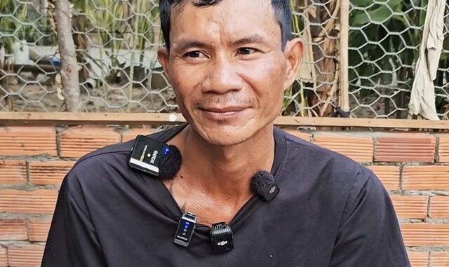 Chủ 2 tờ vé số trúng 4 tỷ bị rách làm điều không ngờ với số tiền 800 triệu đồng được người thân tặng lại Chủ 2 tờ vé số trúng 4 tỷ bị rách làm điều không ngờ với số tiền 800 triệu đồng được người thân tặng lại