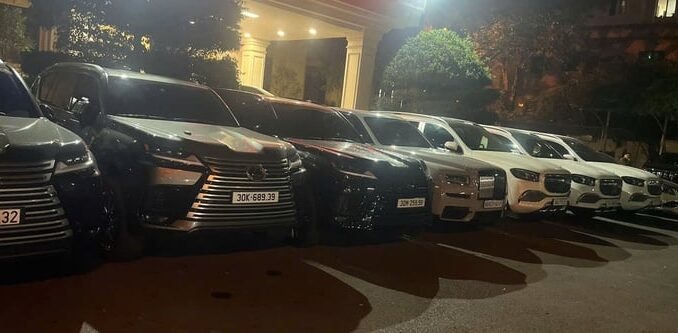 Bắt nhóm tội phạm xuyên quốc gia lừa đảo tiền ảo, thu giữ 500 tỷ, nhiều xe sang Bắt nhóm tội phạm xuyên quốc gia lừa đảo tiền ảo, thu giữ 500 tỷ, nhiều xe sang