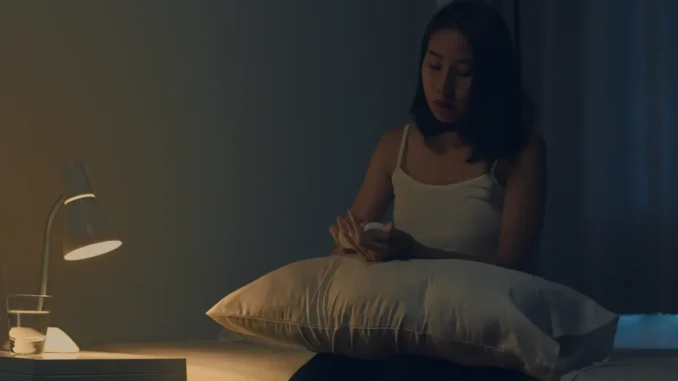 Cô gái 22 tuổi bị HỎNG cả hai quả th:ận: KHẨN CẦU mọi người tránh xa '1 ăn, 1 uống, 1 làm ban đêm' để tự cứu mình Cô gái 22 tuổi bị HỎNG cả hai quả th:ận: KHẨN CẦU mọi người tránh xa '1 ăn, 1 uống, 1 làm ban đêm' để tự cứu mình