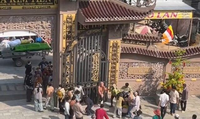 Diễn biến mới vụ 50 người dàn cảnh cướp, đánh 1 gia đình đi chùa Diễn biến mới vụ 50 người dàn cảnh cướp, đánh 1 gia đình đi chùa