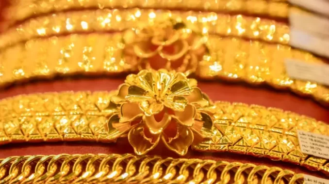 Cập nhật giá vàng sáng 24.2: Chuyên gia thận trọng dự báo Cập nhật giá vàng sáng 24.2: Chuyên gia thận trọng dự báo
