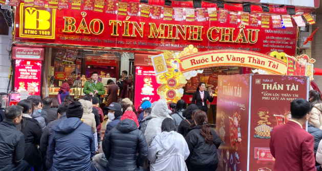 Người mua vàng ngày vía Thần tài lỗ nặng Người mua vàng ngày vía Thần tài lỗ nặng