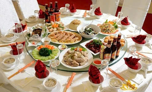 Tổ chức họp lớp, đặt nhà hàng hết 200 triệu nhưng không một ai đến: Đầu năm gánh nợ, biết lý do khóc không thành tiếng Tổ chức họp lớp, đặt nhà hàng hết 200 triệu nhưng không một ai đến: Đầu năm gánh nợ, biết lý do khóc không thành tiếng