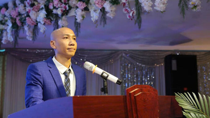 Cả Việt Nam phải bất ngờ với thông tin của Phú Lê Cả Việt Nam phải bất ngờ với thông tin của Phú Lê