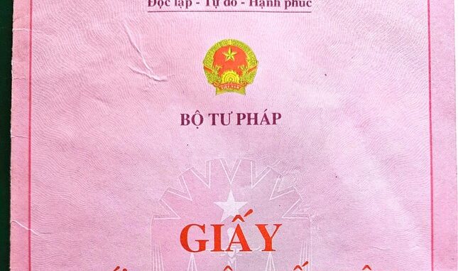 Em gái 17 tuổi mượn tên để đăng ký kết hôn, chị bỗng có ‘2 chồng’ suốt 11 năm Em gái 17 tuổi mượn tên để đăng ký kết hôn, chị bỗng có ‘2 chồng’ suốt 11 năm