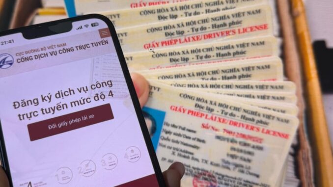 Thủ tục đổi giấy phép lái xe online, nhận kết quả ngay tại nhà: Ai không biết đúng là quá tiếc Thủ tục đổi giấy phép lái xe online, nhận kết quả ngay tại nhà: Ai không biết đúng là quá tiếc