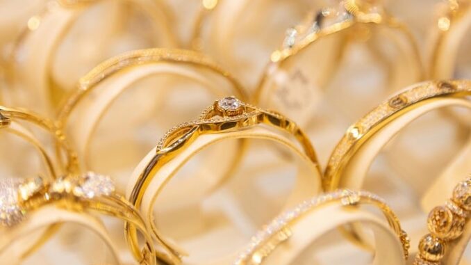 Giá vàng sáng mới nhất sáng nay 17/2: Vô vọng rồi, giờ biết phải làm sao đây Giá vàng sáng mới nhất sáng nay 17/2: Vô vọng rồi, giờ biết phải làm sao đây