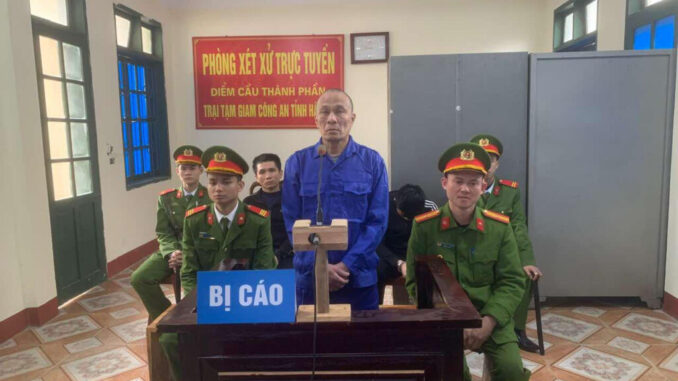 Tử tù dùng đũa đâm 2 người cùng buồng giam để ‘mong được thi hành án sớm’ Tử tù dùng đũa đâm 2 người cùng buồng giam để ‘mong được thi hành án sớm’