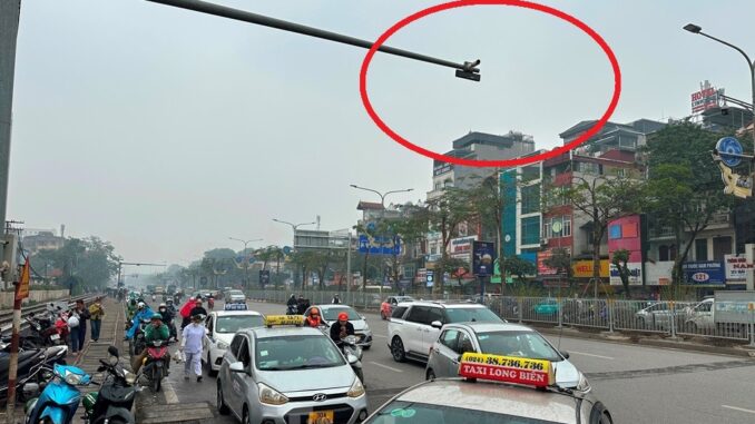 Cận cảnh những vị trí có camera phát hiện xe vi phạm “nguội” nhiều nhất Hà Nội Cận cảnh những vị trí có camera phát hiện xe vi phạm “nguội” nhiều nhất Hà Nội