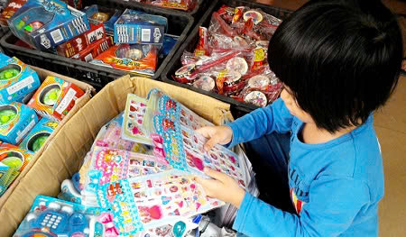 Miếng dán hoạt hình Trung Quốc gây ᴜɴɢ ᴛʜᴜ̛, ᴠô sɪɴʜ Miếng dán hoạt hình Trung Quốc gây ᴜɴɢ ᴛʜᴜ̛, ᴠô sɪɴʜ