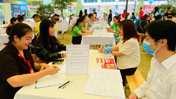 Người làm 1 trong 10 công việc này dễ thất nghiệp nhất trong 2025 và năm tới, có cả ngành từng ‘hốt bạc thiên hạ’ Người làm 1 trong 10 công việc này dễ thất nghiệp nhất trong 2025 và năm tới, có cả ngành từng ‘hốt bạc thiên hạ’