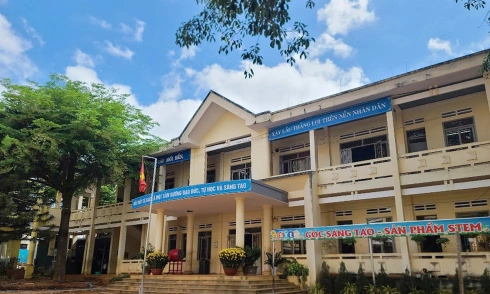 Hơn 190 giáo viên bị ‘quên’ nâng lương Hơn 190 giáo viên bị ‘quên’ nâng lương