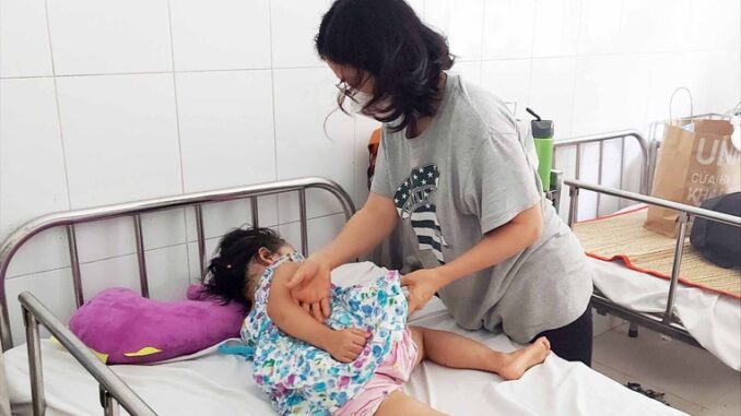 CẢNH TỈNH: 530.000 trẻ em dậy thì sớm, nguyên nhân không phải sữa đậu nành và thịt gà công nghiệp mà là ba yếu tố QUEN THUỘC này CẢNH TỈNH: 530.000 trẻ em dậy thì sớm, nguyên nhân không phải sữa đậu nành và thịt gà công nghiệp mà là ba yếu tố QUEN THUỘC này
