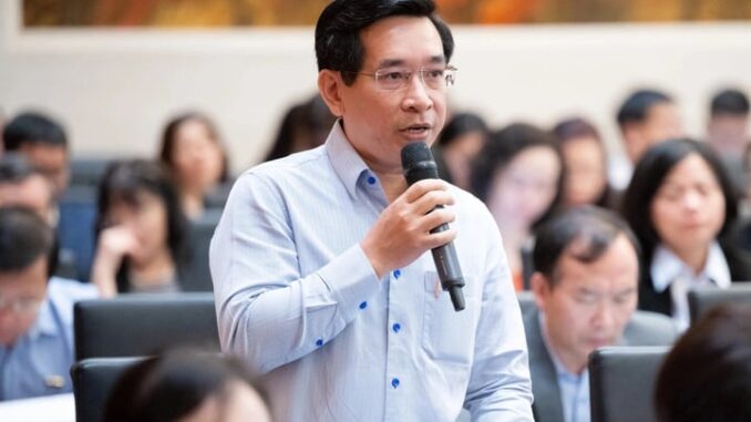ĐBQH: Nên đốt thẻ Visa cho người âm thay vì đốt vàng mã để tránh ô nhiễm ĐBQH: Nên đốt thẻ Visa cho người âm thay vì đốt vàng mã để tránh ô nhiễm