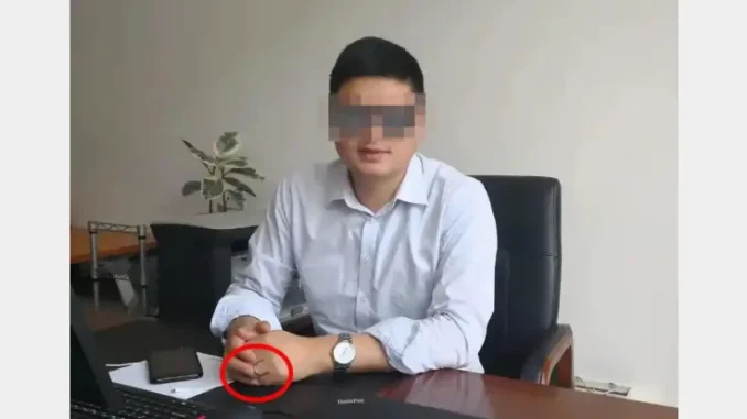 Vụ ngoại tình chấn động: Hiệu phó trường đại học ngoại tình với nữ nghiên cứu sinh, bạn trai của đàng gái tung bản PowerPoint vạch trần từng tin nhắn một Vụ ngoại tình chấn động: Hiệu phó trường đại học ngoại tình với nữ nghiên cứu sinh, bạn trai của đàng gái tung bản PowerPoint vạch trần từng tin nhắn một