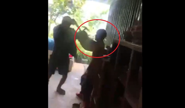 Nghi vấn nhà sư dùng búa đánh người: Hé lộ nguồn cơn Nghi vấn nhà sư dùng búa đánh người: Hé lộ nguồn cơn