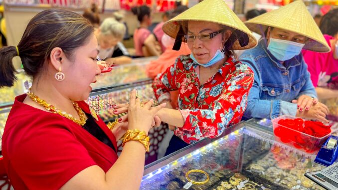 Giá vàng sáng nay 31/3: Thật không thể ngờ, giá đã quay lại thời trước Giá vàng sáng nay 31/3: Thật không thể ngờ, giá đã quay lại thời trước