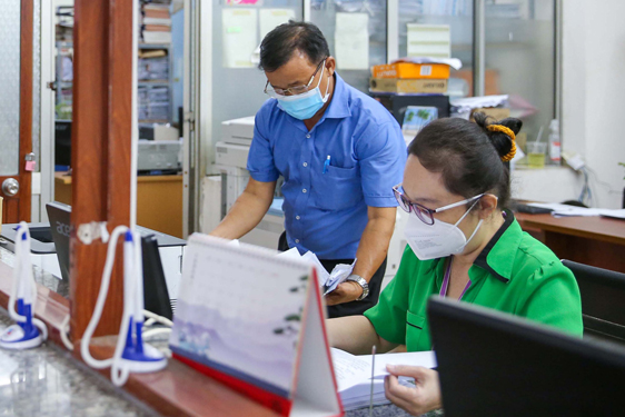 Sở Nội vụ TP HCM đề xuất khẩn: Bỏ chính sách hỗ trợ thêm cho cán bộ, công chức nghỉ việc Sở Nội vụ TP HCM đề xuất khẩn: Bỏ chính sách hỗ trợ thêm cho cán bộ, công chức nghỉ việc