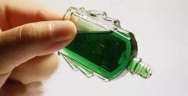 8 phép màu bắt đầu từ một giọt dầu gió, nhiều người có mà không biết dùng 8 phép màu bắt đầu từ một giọt dầu gió, nhiều người có mà không biết dùng