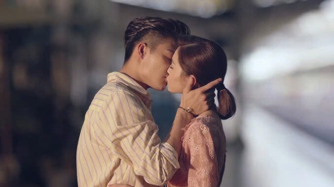 Khi một người đàn ông hôn bạn ở 2 nơi này, chứng tỏ anh ấy yêu bạn rất nhiều Khi một người đàn ông hôn bạn ở 2 nơi này, chứng tỏ anh ấy yêu bạn rất nhiều