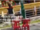 Clip khách ngỡ ngàng khi chủ quán thẳng tay ném toàn bộ ly nhựa xuống sông