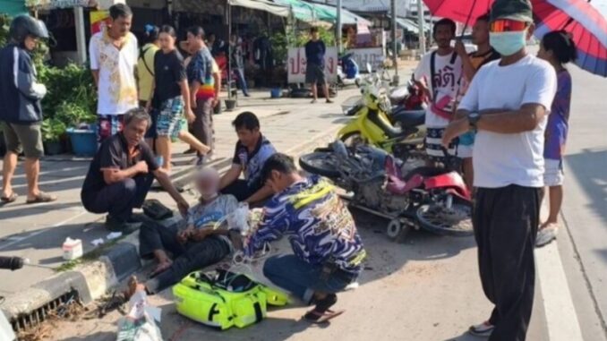 Rúng động MXH: Xe tải đâm thẳng vào gia đình 4 người, người mẹ và thai nhi tử vong tại chỗ Rúng động MXH: Xe tải đâm thẳng vào gia đình 4 người, người mẹ và thai nhi tử vong tại chỗ