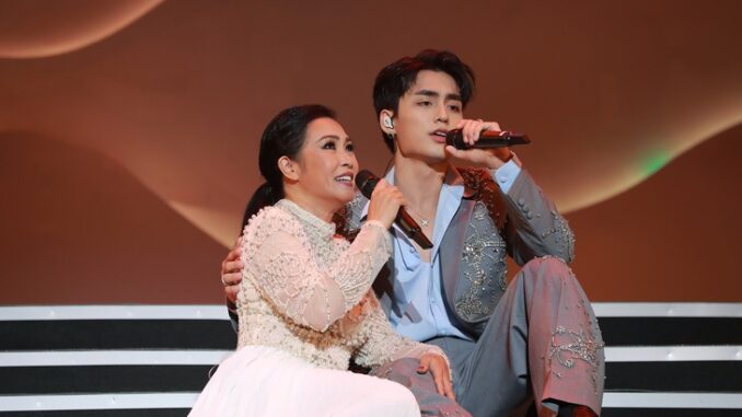17 năm chịu đựng thế lực ngầm của Phương Thanh, nay bà Phương Hằng mới tiết lộ 1 chuyện động trời 17 năm chịu đựng thế lực ngầm của Phương Thanh, nay bà Phương Hằng mới tiết lộ 1 chuyện động trời