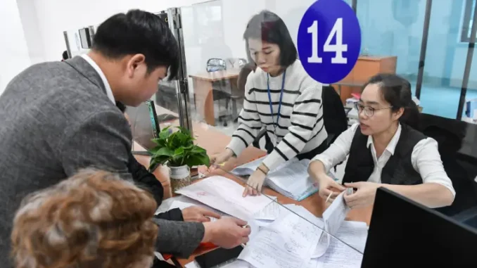 Bỏ cấp huyện: Cán bộ cấp xã phải có trình độ, được đãi ngộ xứng đáng Bỏ cấp huyện: Cán bộ cấp xã phải có trình độ, được đãi ngộ xứng đáng