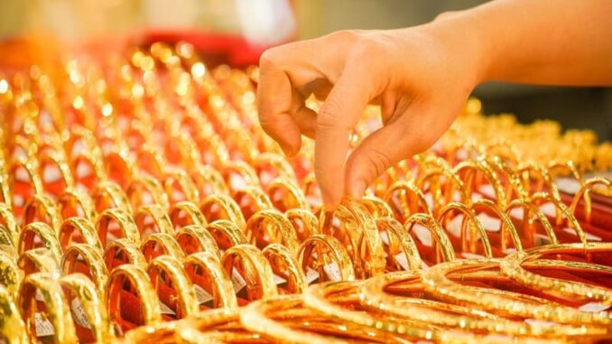 Giá vàng tối 16/3: Người vay vàng không còn lối thoát nữa rồi trời ơi… Giá vàng tối 16/3: Người vay vàng không còn lối thoát nữa rồi trời ơi…