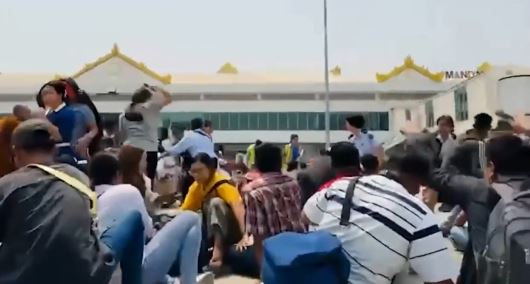 Cảnh kinh hoàng không tưởng tại sân bay quốc tế sau trận động đất chưa từng có ở Myanmar Cảnh kinh hoàng không tưởng tại sân bay quốc tế sau trận động đất chưa từng có ở Myanmar