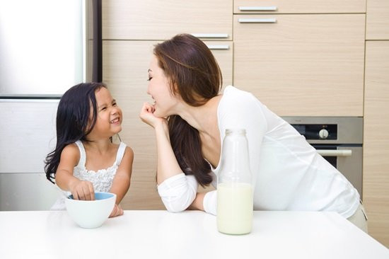 Đứa trẻ “ít nói” và đứa trẻ “nói nhiều” khi còn nhỏ, 10 năm sau có 2 khác biệt vô cùng lớn Đứa trẻ “ít nói” và đứa trẻ “nói nhiều” khi còn nhỏ, 10 năm sau có 2 khác biệt vô cùng lớn