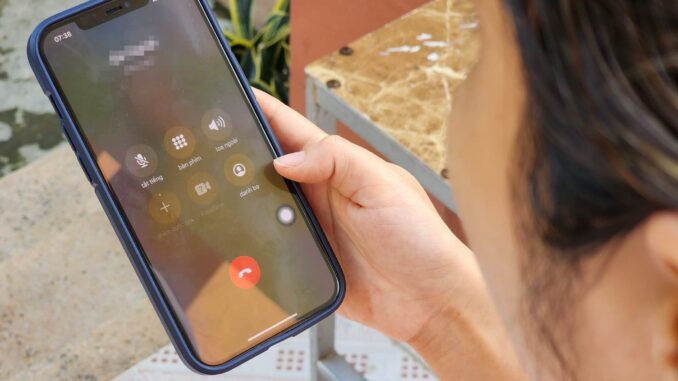 Thấy số điện thoại này gọi đến tuyệt đối không nghe, không gọi lại: Ai cũng nên biết mà phòng thân Thấy số điện thoại này gọi đến tuyệt đối không nghe, không gọi lại: Ai cũng nên biết mà phòng thân