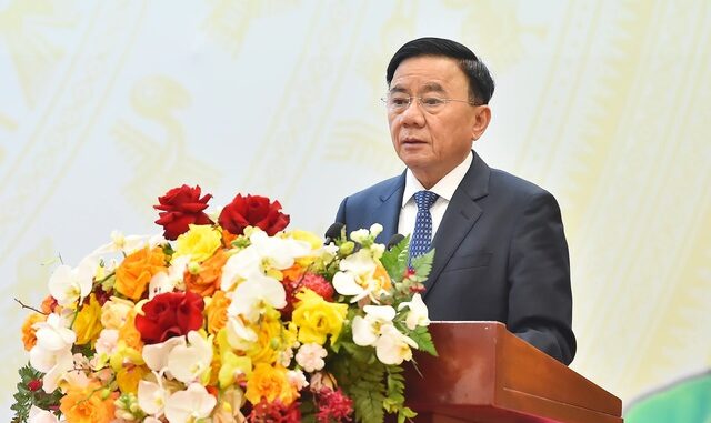 CHÍNH THỨC: Dừng tuyển dụng, luân chuyển, bổ nhiệm cán bộ cấp huyện, biết đi đâu về đâu đây? CHÍNH THỨC: Dừng tuyển dụng, luân chuyển, bổ nhiệm cán bộ cấp huyện, biết đi đâu về đâu đây?