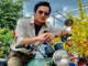 Căn phòng đơn sơ, chỗ đựng đồ che bằng giấy báo Quý Bình sống trước khi qua đời ở tuổi 42