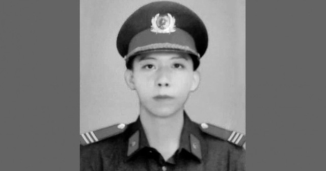 Truy tặng Huân chương bảo vệ Tổ quốc hạng Nhì cho chiến sĩ CSCĐ hy sinh Truy tặng Huân chương bảo vệ Tổ quốc hạng Nhì cho chiến sĩ CSCĐ hy sinh