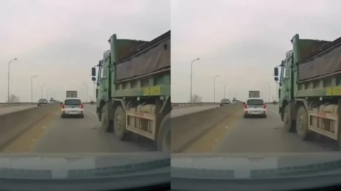 Tìm người liên quan vụ Howo chèn ép ô tô con trên cầu vượt Bắc Hồng Tìm người liên quan vụ Howo chèn ép ô tô con trên cầu vượt Bắc Hồng