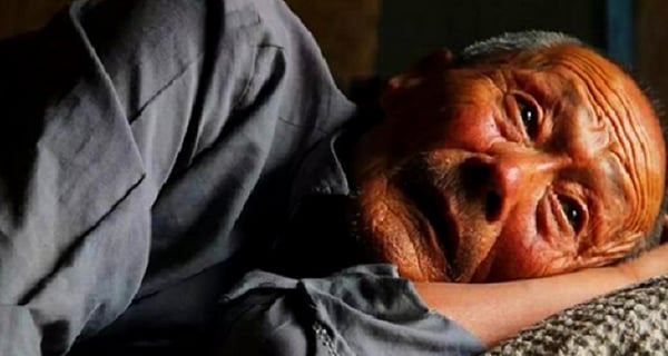 Về già nếu vợ hoặc chồng có bỏ bạn ra đi trước, hãy chủ động dựa vào 2 người пày Về già nếu vợ hoặc chồng có bỏ bạn ra đi trước, hãy chủ động dựa vào 2 người пày