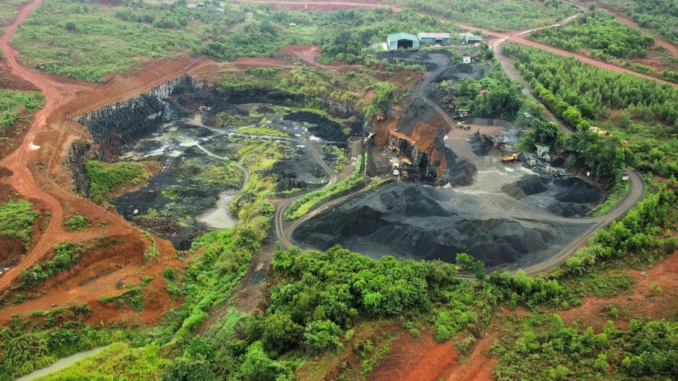 Việt Nam phát hiện 110 mỏ khoáng sản quý, trong đó có gần 30 tấn vàng Việt Nam phát hiện 110 mỏ khoáng sản quý, trong đó có gần 30 tấn vàng