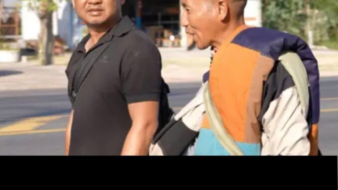 Chính thức: Đã rõ lí do vì sao ông Tuệ “từ chối” không cho anh Báu và Anh Gi áp tiếp tục đi cùng đoàn Chính thức: Đã rõ lí do vì sao ông Tuệ “từ chối” không cho anh Báu và Anh Gi áp tiếp tục đi cùng đoàn