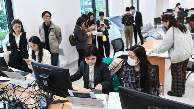 Sáp nhập tỉnh, sắp xếp xã: Cơ hội loại cán bộ yếu kém, tuyển người mới Sáp nhập tỉnh, sắp xếp xã: Cơ hội loại cán bộ yếu kém, tuyển người mới