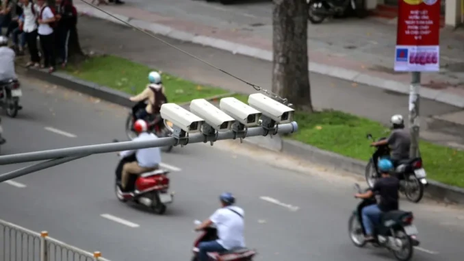 Công an công bố danh sách phạt nguội: 1.200 chủ xe có biển số sau đây đến làm việc và thực hiện việc nộp phạt theo quy định Công an công bố danh sách phạt nguội: 1.200 chủ xe có biển số sau đây đến làm việc và thực hiện việc nộp phạt theo quy định